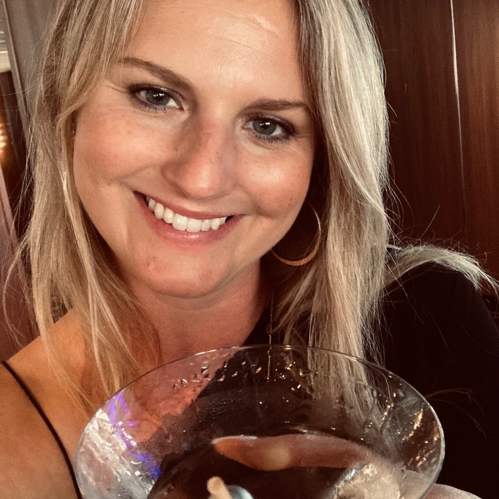 Meet your Posher, Stephanie